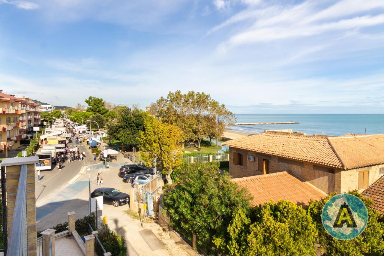 Isola Felice Hotel Silvi Paese Екстериор снимка