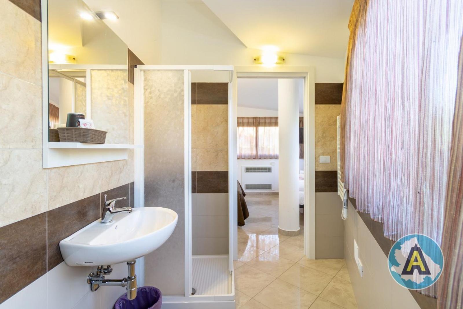 Isola Felice Hotel Silvi Paese Екстериор снимка