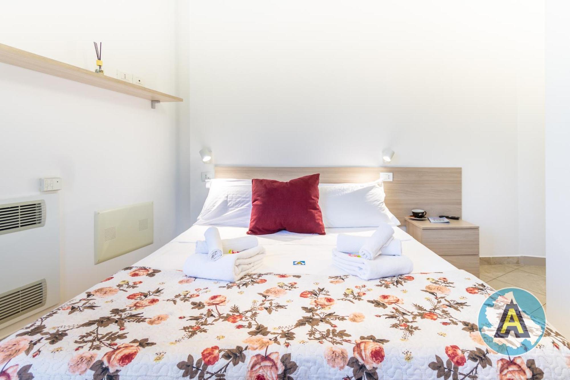 Isola Felice Hotel Silvi Paese Екстериор снимка