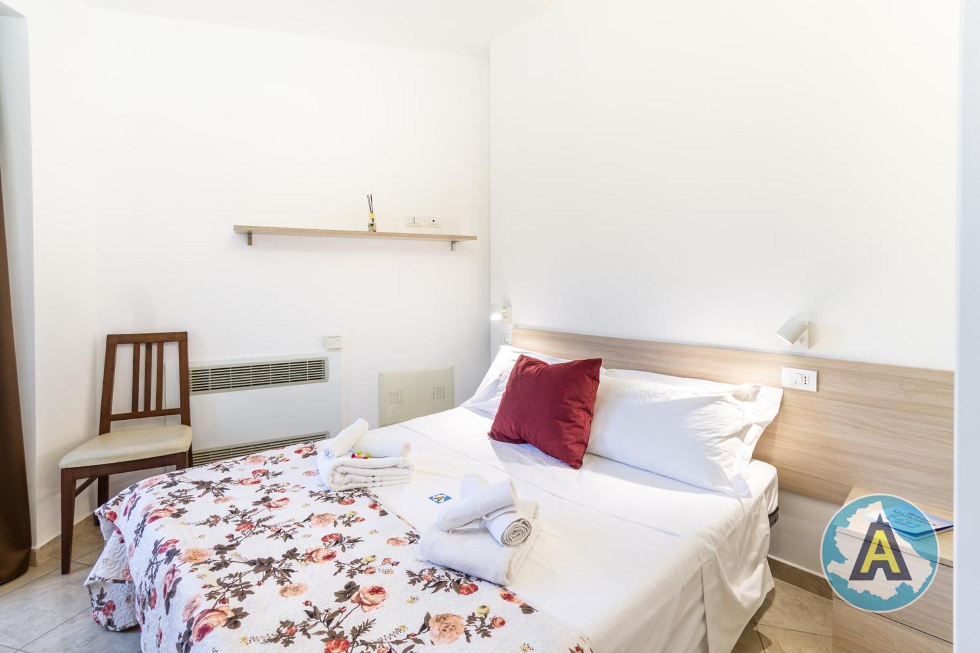 Isola Felice Hotel Silvi Paese Екстериор снимка